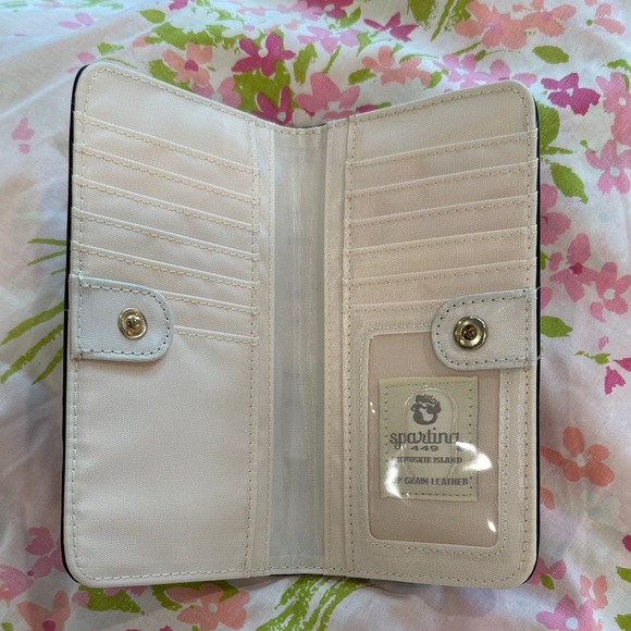 Spartina 449 City Market Cross Stitch Bifold Wallet - Picture 3 of 4